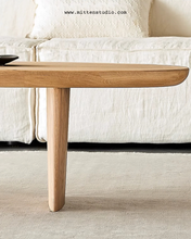 Load image into Gallery viewer, Tomasa Oval Sofa Table