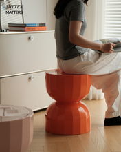 Load image into Gallery viewer, Allen Round Stool