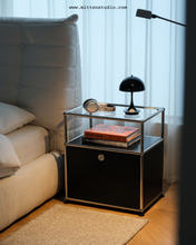 Load image into Gallery viewer, B&T Nightstand 02