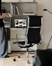 Load image into Gallery viewer, High Ray Chair