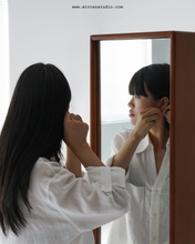 Load image into Gallery viewer, Emily Swivel Mirror