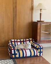 Load image into Gallery viewer, Plaid Pet Sofa