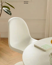 Load image into Gallery viewer, Panton Chair