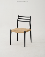 Load image into Gallery viewer, Mole Chair