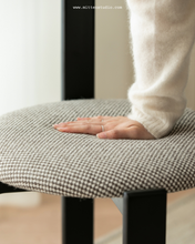 Load image into Gallery viewer, Soft Rey Chair