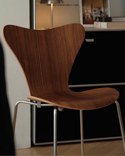 Load image into Gallery viewer, Seven Chair