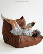 Load image into Gallery viewer, Caterpillar Sofa (One-Seat)