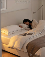 Load image into Gallery viewer, Saint Mie Upholstered Bed