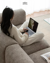 Load image into Gallery viewer, Viola Sofa