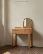 Load image into Gallery viewer, Mumo Dresser