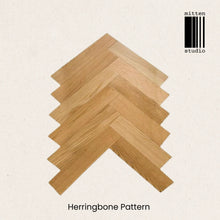 Load image into Gallery viewer, Natural Solid Oak floor (Engineering wood)