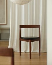 Load image into Gallery viewer, Pelle Chair