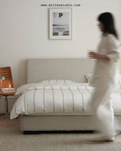 Load image into Gallery viewer, Saint Mie Upholstered Bed