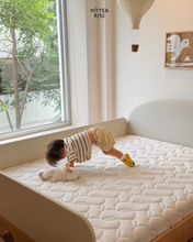Load image into Gallery viewer, Mitten Kid Mattress