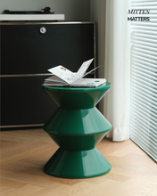 Load image into Gallery viewer, Circular Edge Stool