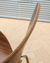 Load image into Gallery viewer, Ant Chair