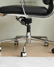 Load image into Gallery viewer, EA Soft Pad Chair