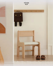 Load image into Gallery viewer, Lumo Kids Chair