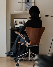Load image into Gallery viewer, Seven The Office Chair