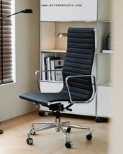 Load image into Gallery viewer, High Ray Chair