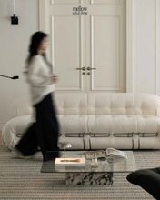 Load image into Gallery viewer, Soriana Sofa