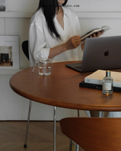Load image into Gallery viewer, Hera Round Table