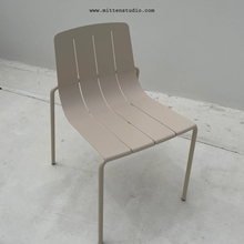 Load image into Gallery viewer, Dasia Dinning Chair