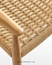Load image into Gallery viewer, Han Chair