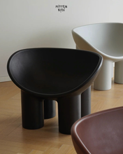 Load image into Gallery viewer, Roly Chair