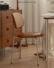 Load image into Gallery viewer, Newman Chair