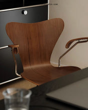 Load image into Gallery viewer, Seven The Office Chair