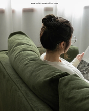 Load image into Gallery viewer, Ueno Sofa