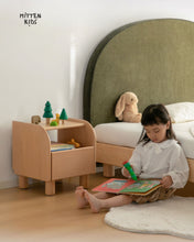 Load image into Gallery viewer, Mumu Nightstand