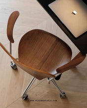 Load image into Gallery viewer, Seven The Office Chair