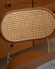 Load image into Gallery viewer, Newman Chair