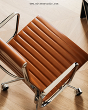 Load image into Gallery viewer, High Ray Chair