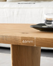 Load image into Gallery viewer, Tomasa Oval Sofa Table