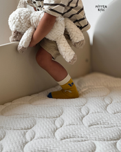 Load image into Gallery viewer, Mitten Kid Mattress