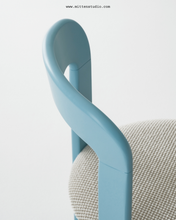 Load image into Gallery viewer, Soft Rey Chair