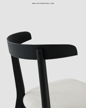 Load image into Gallery viewer, Aster Chair