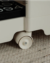 Load image into Gallery viewer, Bobby Trolley