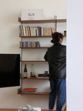 Load image into Gallery viewer, Mitten Alu Teak Wall Rack
