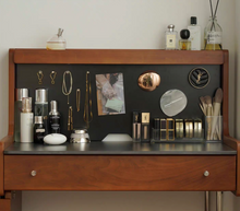 Load image into Gallery viewer, Richard Dresser