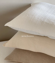 Load image into Gallery viewer, Miniheeee Pillow Case 100% Cotton