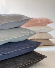 Load image into Gallery viewer, Miniheeee Pillow Case 100% Cotton