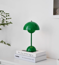 Load image into Gallery viewer, VP9 Lamp