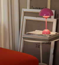 Load image into Gallery viewer, VP9 Lamp