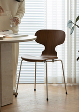 Load image into Gallery viewer, Ant Chair