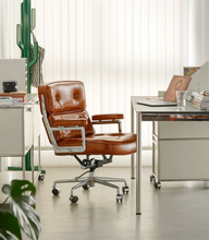 Load image into Gallery viewer, Robin Chair