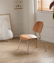 Load image into Gallery viewer, LCM Chair